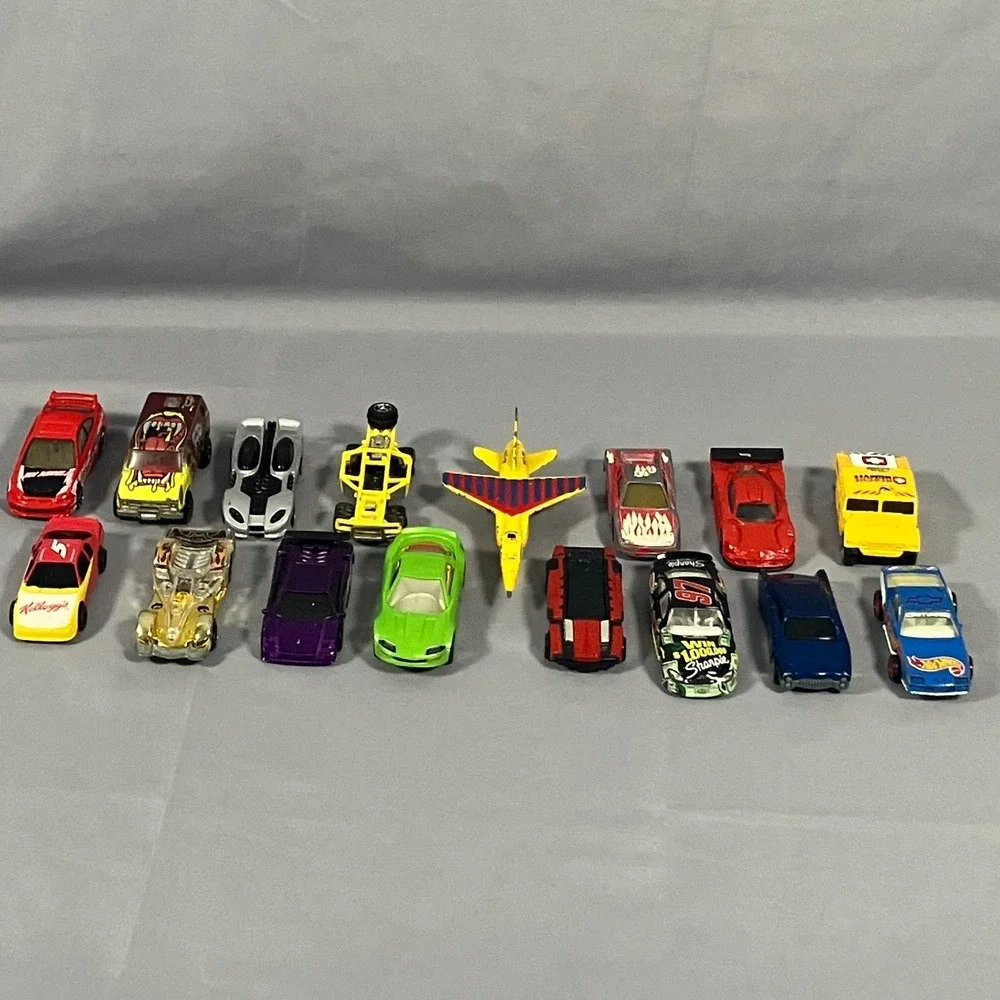 Vintage Hot Wheels Diecast Lot of 16 w/ Matchbox Jet – 1970s–2000s Mixed Years‎